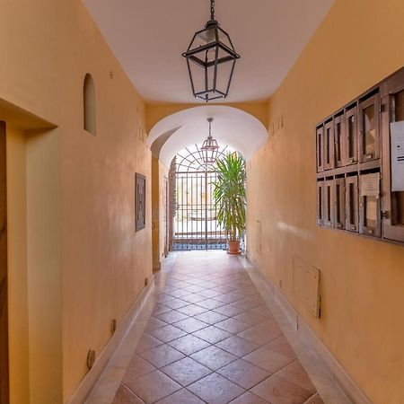 Vg Trevi Fountain 5 Stelle Elegant Apartment ローマ エクステリア 写真